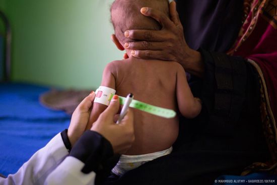 أوكسفام تُشيد بدور العاملين الصحيين في مواجهة كورونا