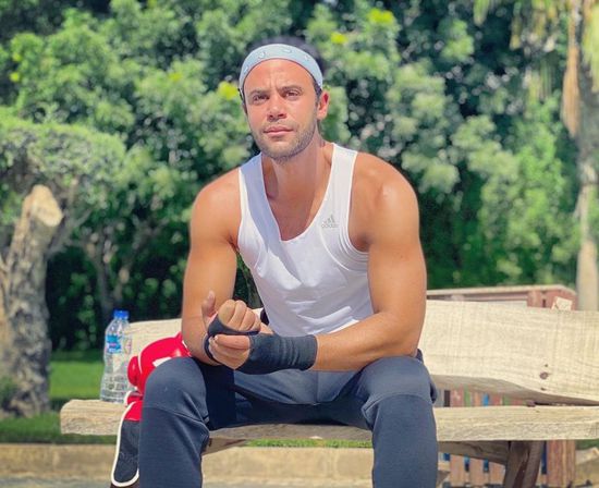 "أحلى اللحظات".. محمد إمام ينشر فيديو له وسط جمهوره