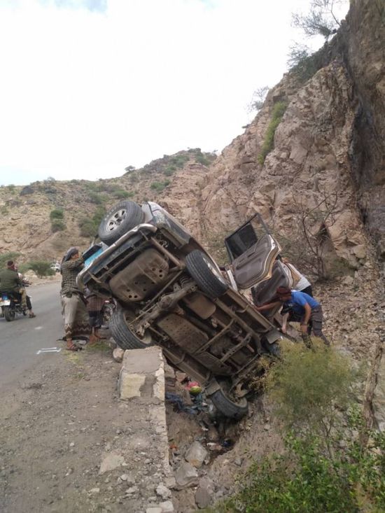 وفاة وإصابة 8 أشخاص.. حادث مروع لأسرة بردفان 