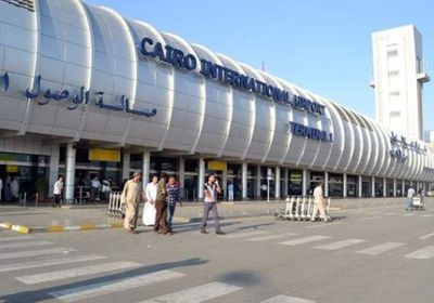 مصر تُلزم جميع الوافدين بتقديم نتائج فحص كورونا