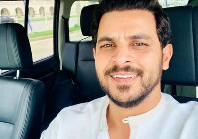 في أحدث ظهور.. محمد رشاد يغني "صفحة وطويتا" (فيديو)