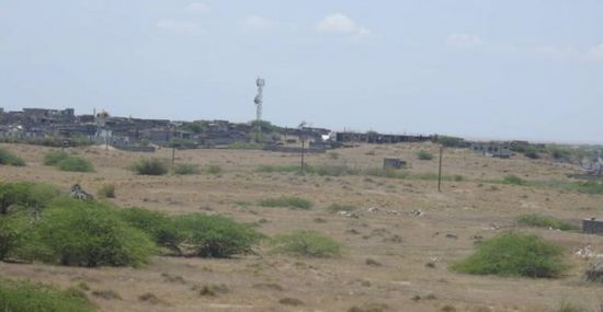 "المشتركة" تضرب مخابئ حوثية في الدريهمي