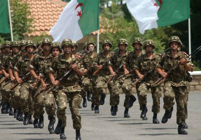 الجيش الجزائري يحذر من حساسية الوضع الاستثنائي للبلاد