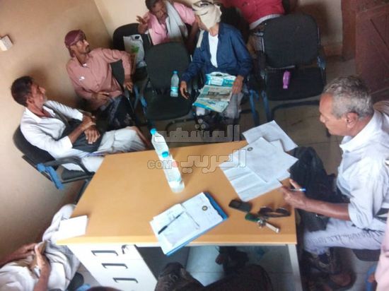 انتقالي خنفر يتدخل لإنهاء معاناة المُزارعين (صور)