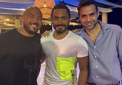 أمير طعيمة يهنئ تامر حسني بعيد ميلاده