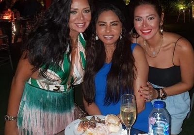 رانيا يوسف بصحبة لقاء الخميسي وسلوى خطاب في أحدث ظهور 