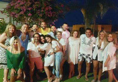 بصحبة نجوم الفن.. السقا وأحمد حلمي يستمتعون بإجازاتهم في الساحل الشمالي