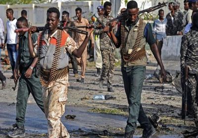 مقتل 3 عسكريين وإصابة 8 آخرين خلال محاولة اغتيال مسؤول صومالي