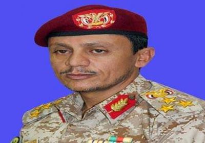 مليشيا الحوثي تكرم قياديًا اختلس 400 مليون ريال 