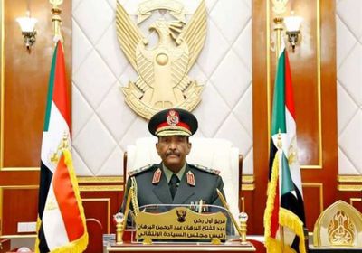 البرهان: هناك من يريد اختطاف الثورة من الشباب