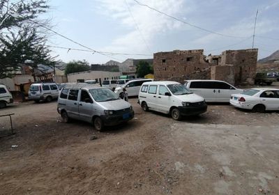 أعلنت احتجاز حافلات.. "سير الحبيلين" تلوح بردع مخالفي المرور