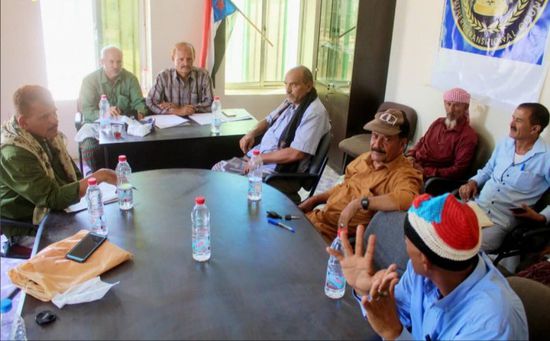 "المعلمين الجنوبيين" تعلن استمرار إضرابها