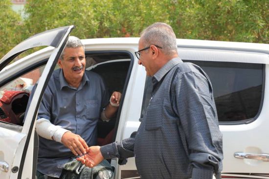 مساعد أمين "الانتقالي" يطمئن على قياديين جنوبيين