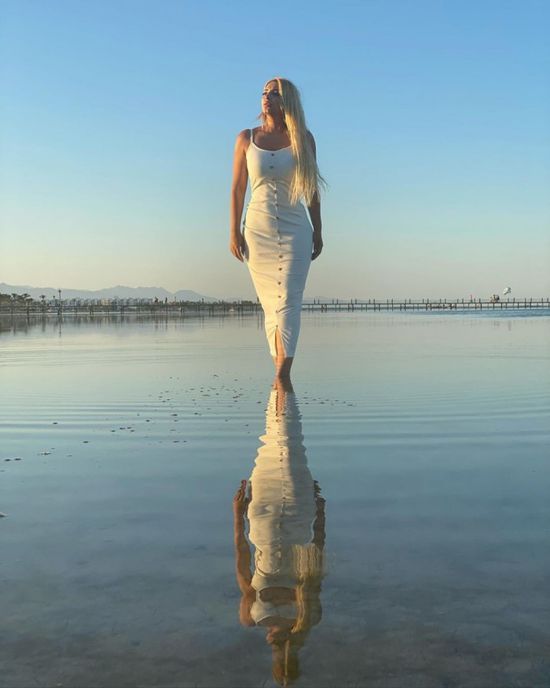 بعد انفصالها.. مي حلمي :كثرة الخذلان تبقيني صامدة