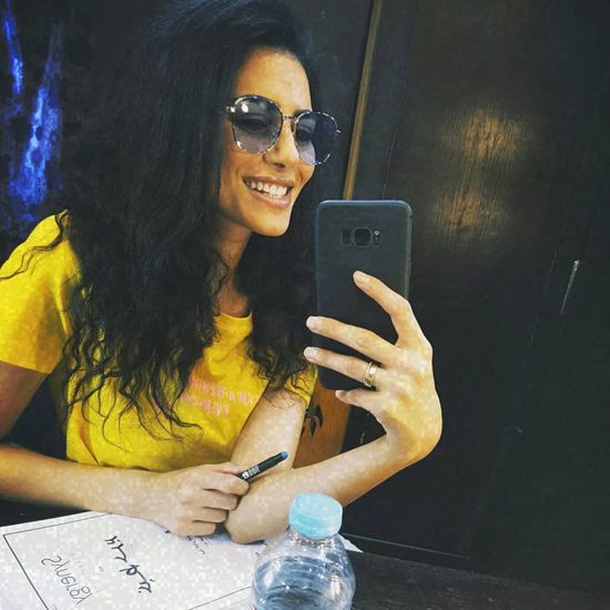 ولاء الشريف تنضم لـ مي عز الدين في "خيط حرير"