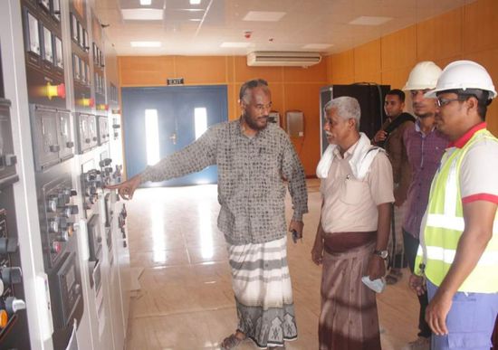 مديرية الشحر تطالب بسرعة إنجاز محطة الـ 40 ميجا