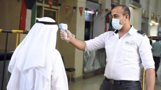  الكويت تُسجل وفاة واحدة و613 إصابة جديدة بكورونا