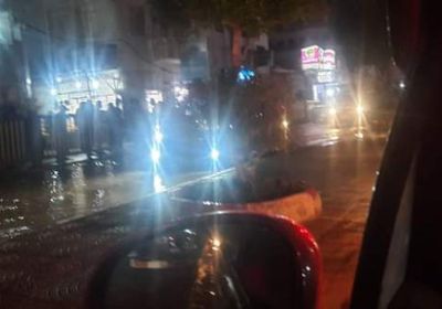 انفجار أنبوب مياه رئيسي بالمعلا