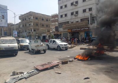 لتدهور الخدمات..اتساع رقعة الاحتجاجات الشعبية في ساحل حضرموت