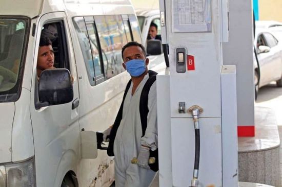 أزمة وقود في مناطق الحوثي.. مأساة تصنعها المليشيات عمدًا