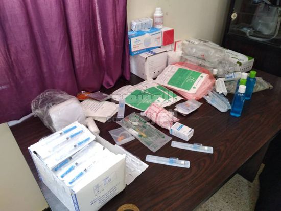 بالصور.. افتتاح عيادة طبية بمقر "نساء أبين"