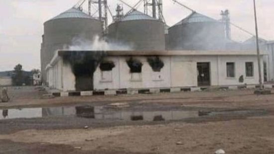 أضرار بمطاحن البحر الأحمر إثر قصف حوثي