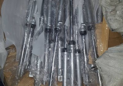 أمن لحج يتحفظ على بضائع مهربة (صور)