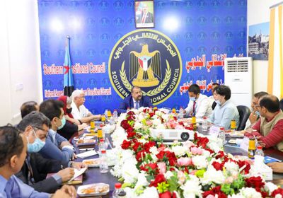 بن بريك يشيد بجهود المنظمات الدولية الإغاثية والإنسانية