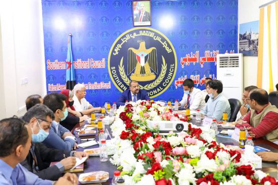 بن بريك يشيد بجهود المنظمات الدولية الإغاثية والإنسانية