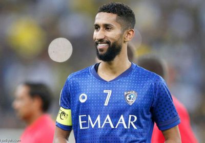 الهلال السعودي يؤجل تجديد عقدي الفرج والشهراني