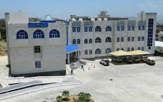 بعد أعمال بلطجة.. إغلاق مكتب الصحة في تعز