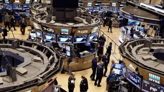  سوق الأسهم الأمريكية يرتفع بعد الإعلان عن عزم ترامب توقيع حزمة مساعدات