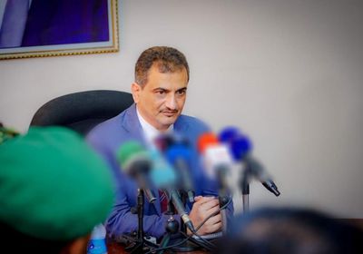 لملس يبدأ مهامه بمراجعة الخطة الأمنية بعدن