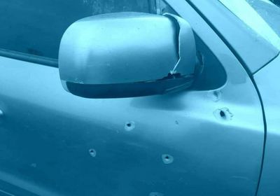 العصابات الحوثية تنشر الخراب في دمنة خدير (صور)