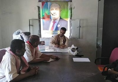 انتقالي المسيمير يشدد على انطلاق العام الدراسي الجديد بموعده