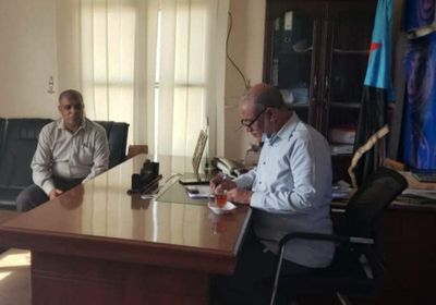 انتقالي حضرموت يدعم كلية العلوم الإدارية بمستلزمات صحية