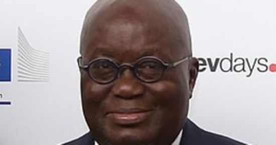   الرئيس الغاني يصدر قرارا بإعادة فتح الحدود الجوية لبلاده&nbsp;