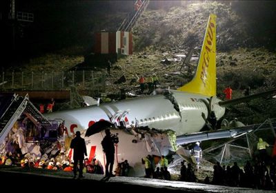 تكساس.. مصرع 3 أشخاص وإصابة آخر في تحطم طائرة