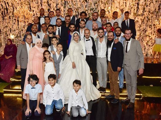 أول تعليق لـ مصطفى خاطر بعد زفاف شقيقته (فيديو)