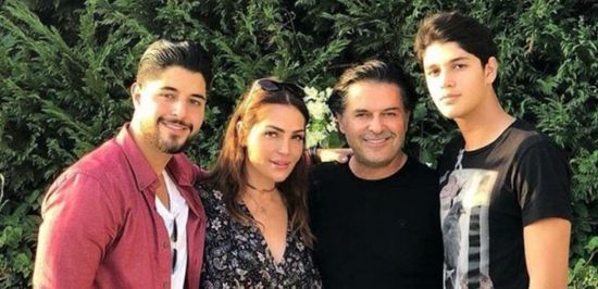 بعد عزل دام لأكثر من 6 أشهر.. راغب علامة يقضي رحلة عائلية مع زوجته ونجليه