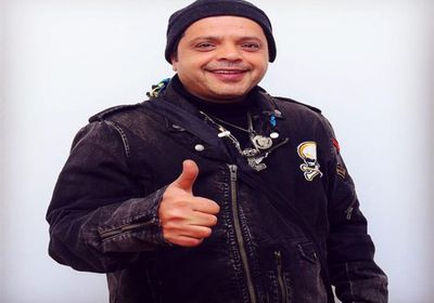 بصورة طريفة.. محمد هنيدي يهنئ الهلال السعودي ببطولة الدوري للمرة الـ 16