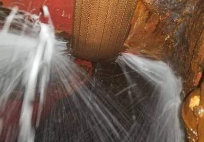 الكارثة وشيكة .. بدء تسرب نفطي من صافر 