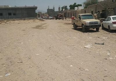 بدء تنفيذ مشروع رصف الشارع الخلفي بحبيل الجبر