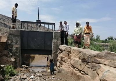 بالصور.. وفد "الصندوق الاجتماعي" يتفقد مشاريعه في ردفان