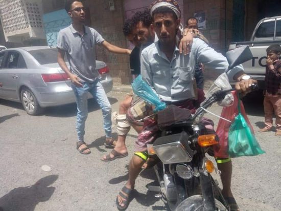 جرحى في انفجار عبوة ناسفة بأحد أسواق تعز