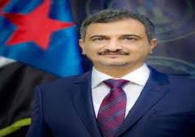 داعيا لتعليق الإضراب.. محافظ عدن يتعهد بالانتصار لقضايا المعلمين