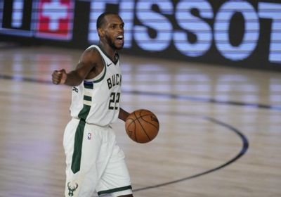 ميدلتون يحافظ على آمال باكس في دوري السلة الأمريكي ويقوده للفوز على هيت