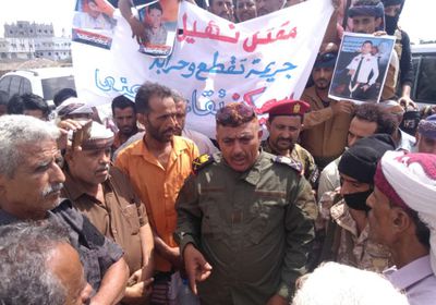 أهالي ردفان يطالبون بسرعة القصاص من قتلة الشهيد نهيل