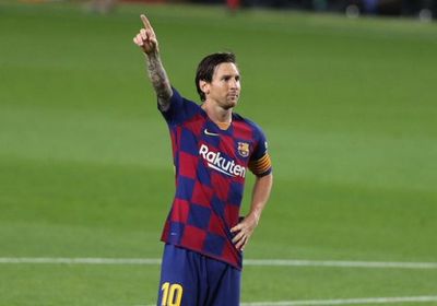 باريس يعترف بمحاولة ضم ميسي بعد إعلان رحيله