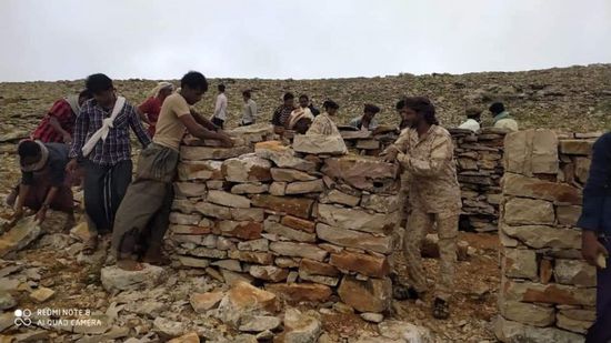 قائد "الأول مشاة بحري" يتفقد احتياجات تأمين "جمجمة مومي"